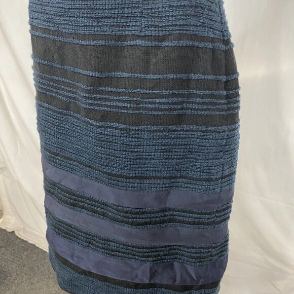 NEW CAROLINA HERRERA Women’s Mixed-Fabric Tweed Knee-Length Skirt Navy/Black – 8 - Picture 9 of 11